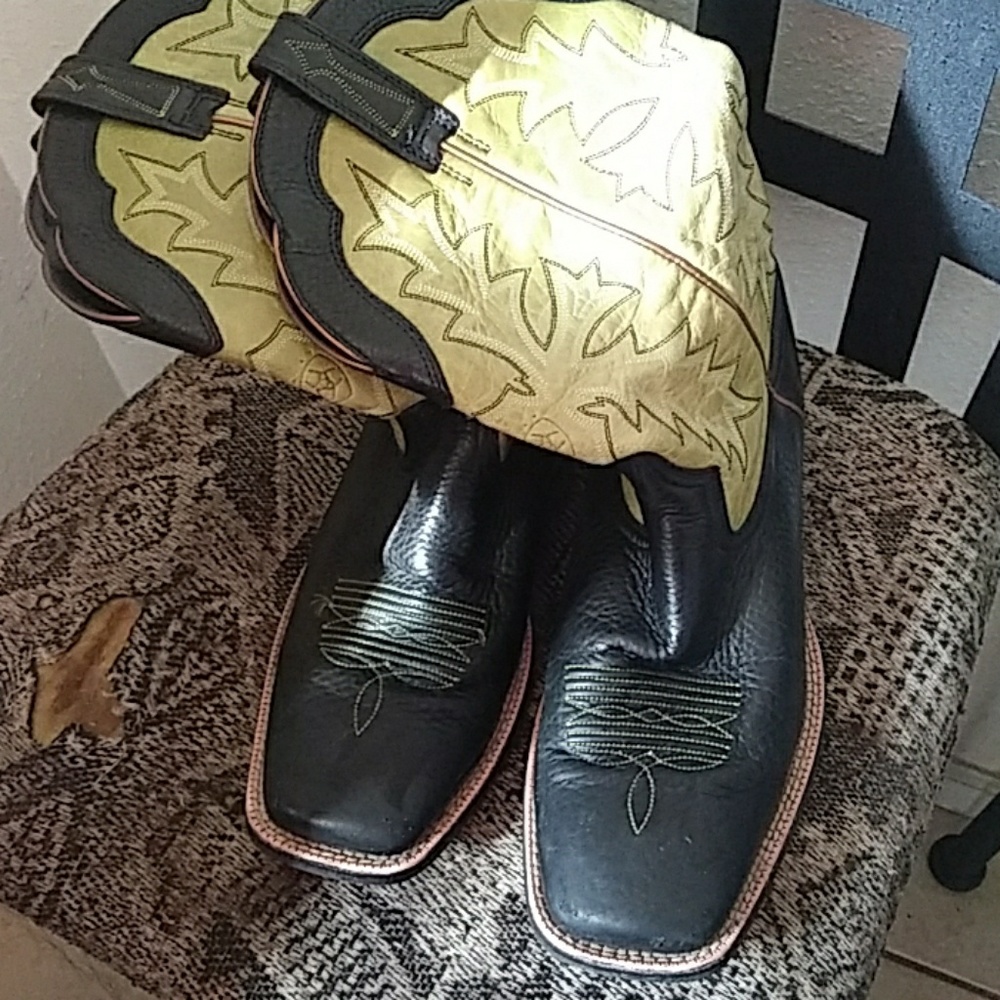 Ariat